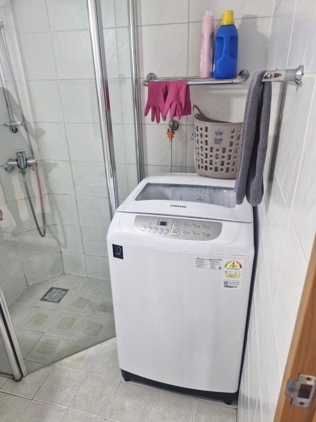 Hongdae Guesthouse 1Min From Hongik Uni Station Exit #1 Seoul Eksteriør bilde